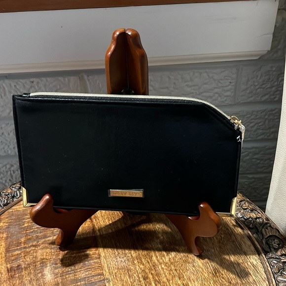 New Mary Kay Slim Pouch- Case - Picture 1 of 10